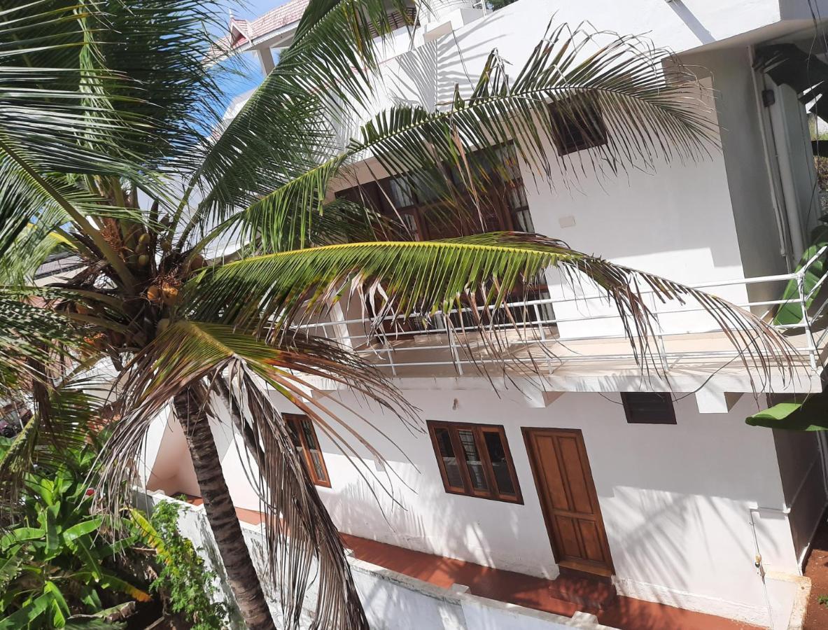 Varma Sea View Villas Thiruvananthapuram Exteriör bild
